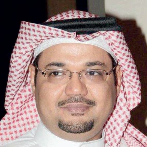 سلطان بن سلمان يوجه بتكريم الصحافي الراحل
عمر المضواحي