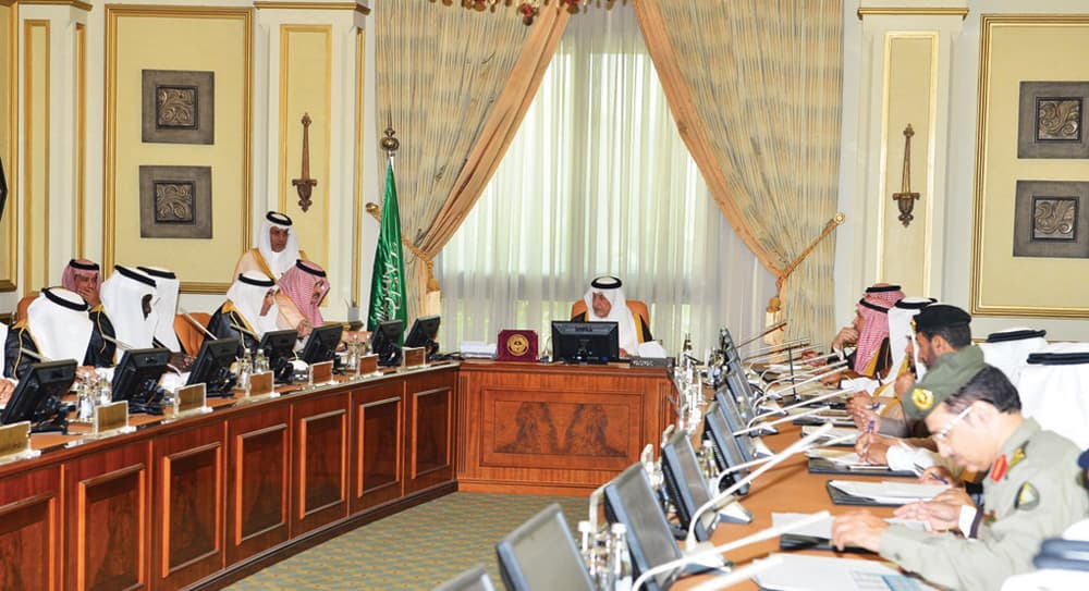 أمير مكة المكرمة يستعرض مشاريع
في جدة بقيمة 74 مليارا