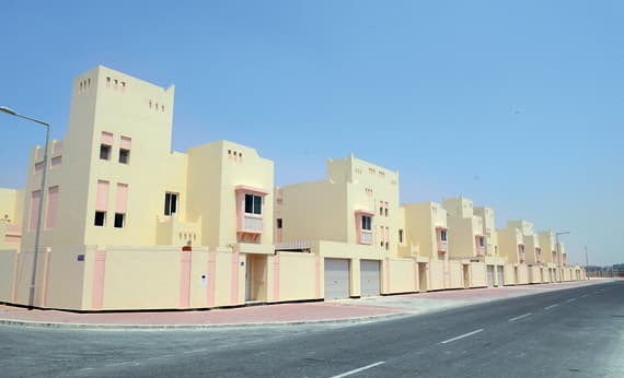 «الإسكان» توقف بناء 4800 وحدة في الشرقية لأسباب غير واضحة