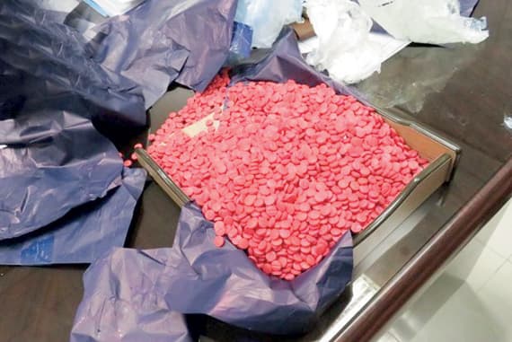 إحباط محاولة تهريب أكثر
من 7 آلاف حبة «ترامادول»