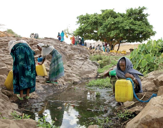 شح المياه يطوق العالم وينذر بأخطار جسيمة في العقود المقبلة.