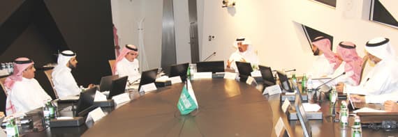جانب من اجتماع مجلس إدارة الصندوق الصناعي برئاسة م. خالد الفالح في الرياض الأسبوع الماضي .