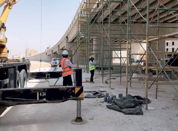 جانب من أعمال تنفيذ المشروع.«الاقتصادية»