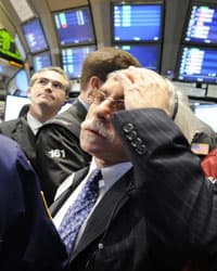 الأسهم الأوروبية تغلق عند أدنى مستوى منذ ابريل 2003