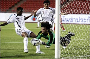 أخبار متفرقة عن كأس الخليج 19