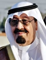 خادم الحرمين الشريفين يرعى سباق الفروسية على كأس الملك عبدالعزيز