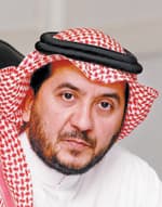 500 ألف ريال و11 سيارة مكافأة "شركة ذيب" لموظفيها
