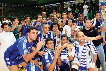 طائرة الهلال "تكوش" على بطولات الموسم بكأس النخبة