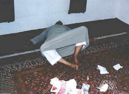 في المخدرات.. كيف نقي؟ ومن يحمي؟