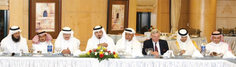 الأمير فيصل بن سلمان يطلق أولى ورش عمل مجلة "مصرفية إسلامية"