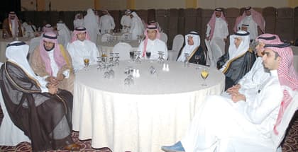"المختبرات وبنوك الدم" تكرم وكيلها السابق عضو مجلس الشورى عبد الله الدريس