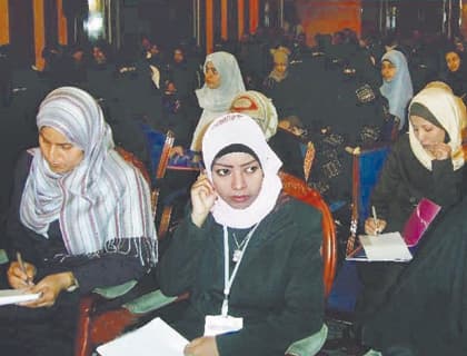 اليمن: تفاقم البطالة النسائية بوصولها إلى 40 % .. و3 % فقط يعملن في الأنشطة التجارية