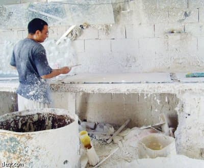 أمانة جدة تزيل 50 مصنعا مخالفا للجبس