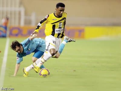 الاتحاد على مشارف مئوية العالم .. والهلال يتراجع 9 مراكز