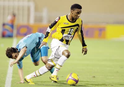الاتحاد وناجويا.. جدة لا ترضى بالخسارة