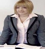 إيرانية تحطم رقم نيوتن وتحصل على الدكتوراة في عمر الـ 18