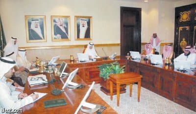 مناقشة التأهيل البيئي ودرء أخطار التلوث على شواطئ جدة
