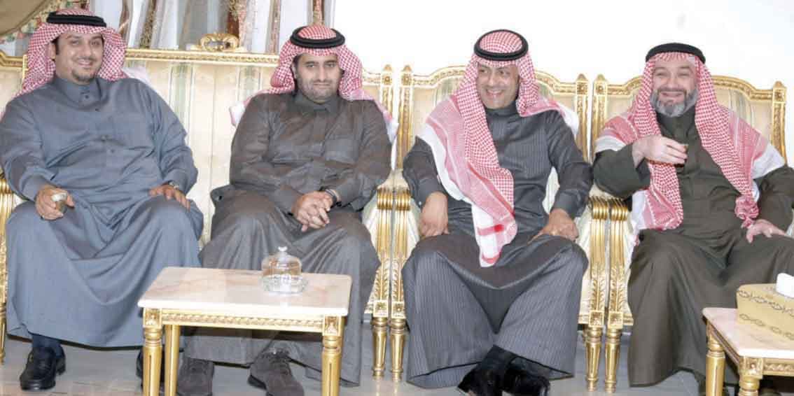 الصقري يحتفي بعودة نواف بن سعد
