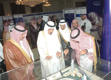 أمير الرياض: وقف الجامعة قفزة في التطبيق العلمي أسوة بتجارب الجامعات العالمية