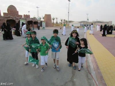 احتفالات الرياض: ساحة العروض في الدائري الشرقي تكتظ بالزائرين في وقت مبكرا