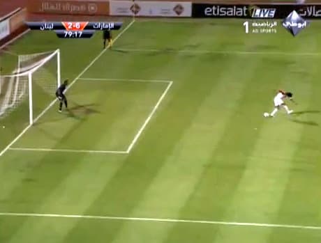 تشييع جنازة اللاعب الإماراتي عوانة "صاحب أشهر ركلة جزاء"