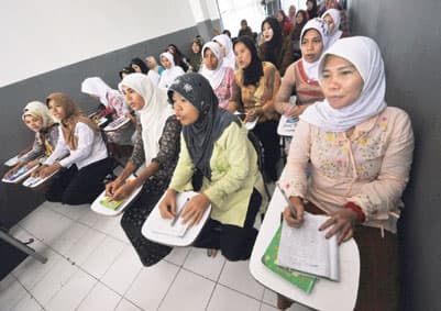 مسؤول لـ "الاقتصادية" : تكاليف الاستقدام ستنخفض 40 % مع بدء نشاط الشركات الجديدة