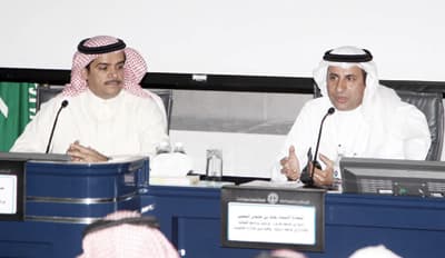 مسؤول لـ "الاقتصادية" : توجُّه لإصدار قانون لعمل الأسر من المنزل