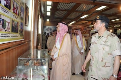 وزير الدفاع يتفقد القطاعات العسكرية في المنطقة الشمالية ويزور درع الجزيرة