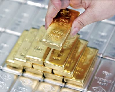 الذهب يتعافى من أدنى مستوى خلال 4 أشهر ونصف
