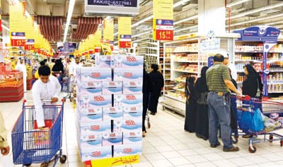 مختص: قطاع التجزئة ينمو بنسبة 12 % ليصل إلى 437 مليارا في 2015