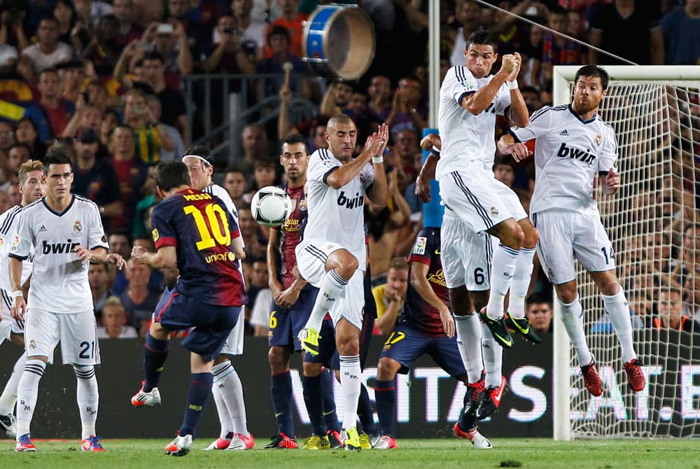 برشلونة يعوض تأخره ويهزم ريال في ذهاب كأس السوبر الاسبانية