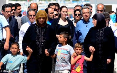 انجلينا جولي تعرب عن قلقها من ظروف استقبال اللاجئين السوريين في تركيا