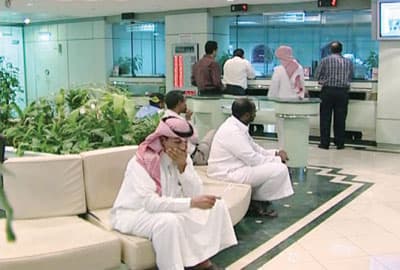 شرعيون: استيلاء المصارف المحلية على «الحسابات الراكدة» جريمة