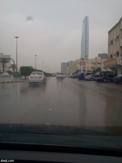 قصة مصورة :أمطار الرياض صباح اليوم