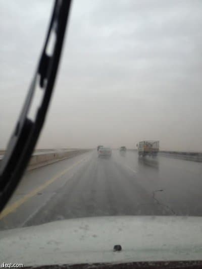 قصة مصورة :أمطار الرياض صباح اليوم