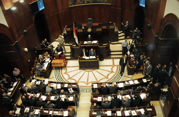 مصر: الجمعية التأسيسية توافق بالإجماع على المسودة النهائية للدستور المصري
