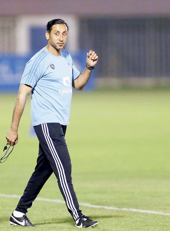 الهلال.. المشاركة «إلكترونية»