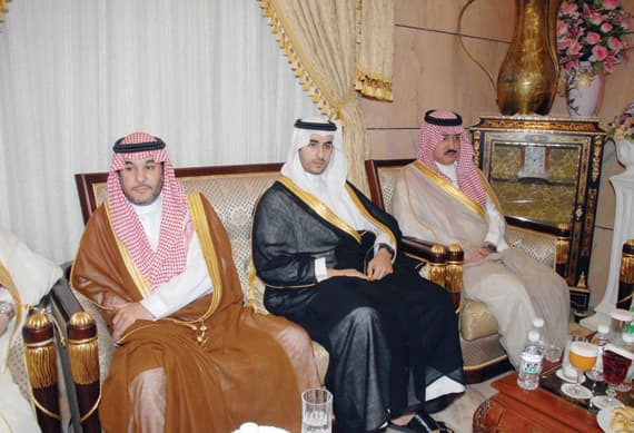 الأمير سلمان يشرِّف حفل إفطار بن راجح في مكة