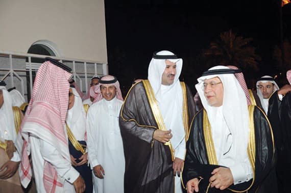 أمير المدينة ووزير الثقافة يدشنان مؤتمر الأدباء