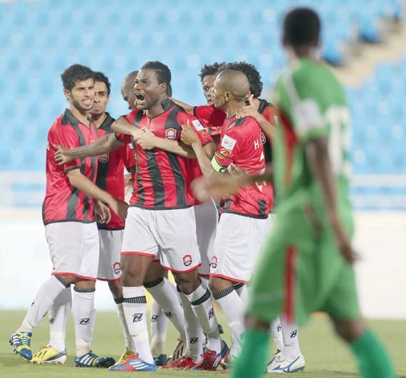 الرائد.. انقسامات