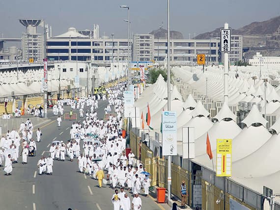 إعادة هيكلة مؤسسات حجاج الداخل وتعديل اللوائح الحالية لتقويتها ماليا وإدارياً