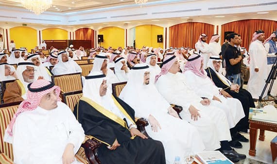 سلطان بن سلمان: علينا ألا نبقى أسرى صورة حضارة النفط