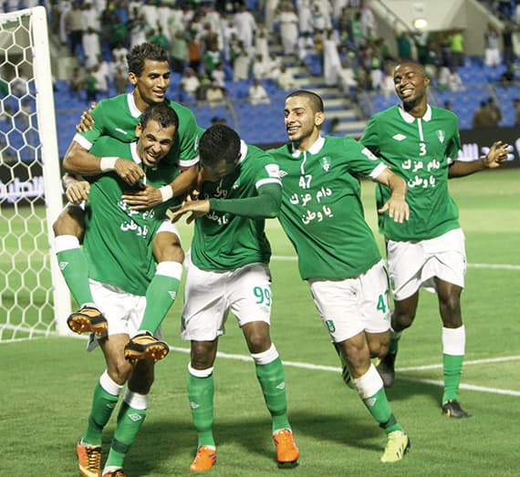 الأهلي والشباب .. مطاردة