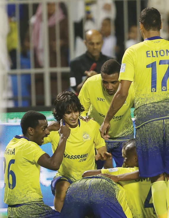 الأخضران «أمسية» والأصفران تحت الشمس