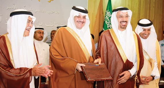 التنمية المستدامة تحتاج إلى تقليص أعداد الجامعيين في السعودية