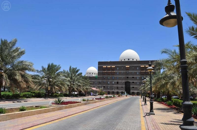 أمانة المدينة المنورة تدرس ارتفاعات المباني في المنطقة