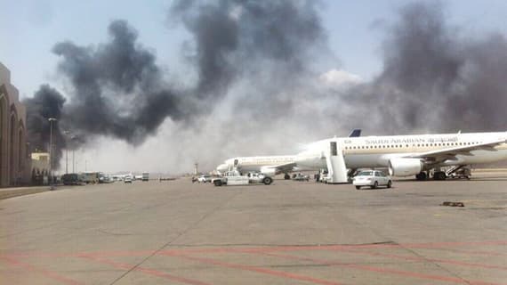 حريق في «حاويات» تموين الأغذية في مطار المدينة المنورة