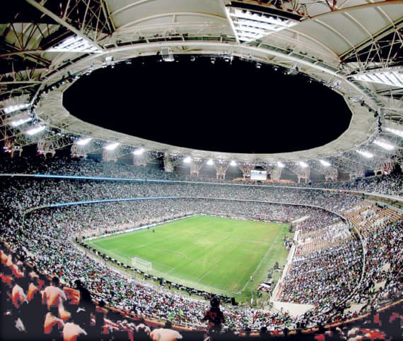 مشي .. ورقص .. ودخول بلا تذاكر