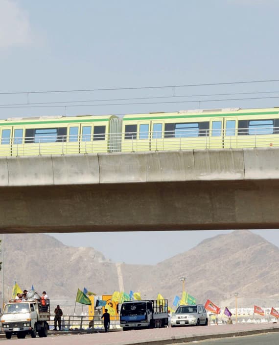 قطار الحرمين .. نقلة حضارية واقتصادية لمكة المكرمة والمدينة المنورة