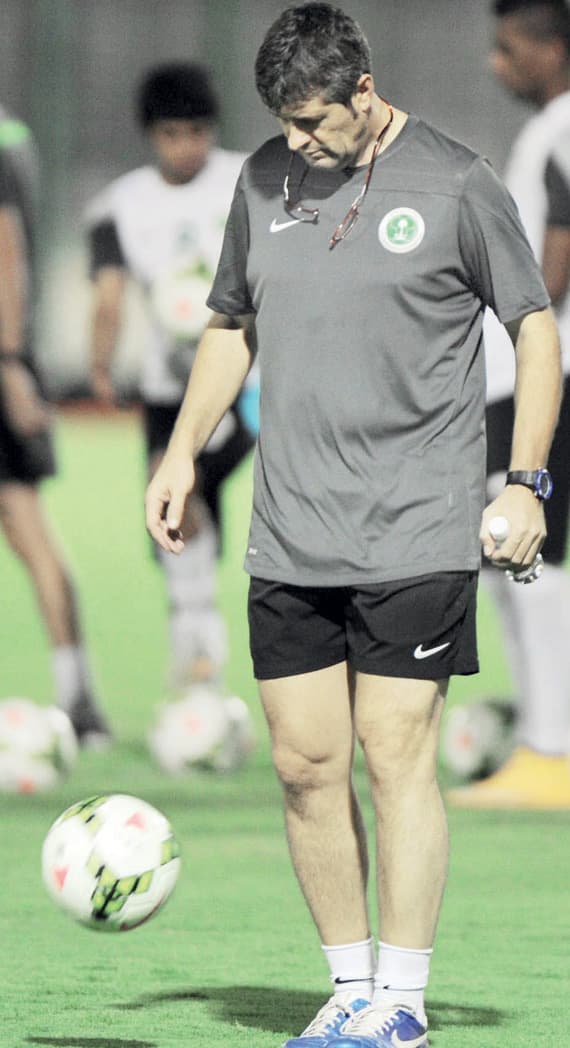 لوبيز للمنتقدين: لي نظرتي